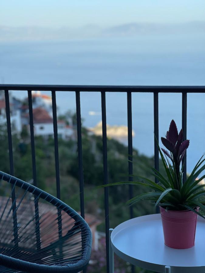 Seaview Apartments Furore Buitenkant foto